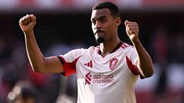 Gravenberch ký hợp đồng dài hạn với Liverpool