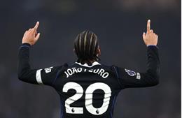 Alan Shearer không đồng tình với nhận xét của Liam Rosenior về Joao Pedro