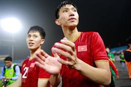 Màn tái xuất của Đình Trọng, Văn Hậu sau nghìn ngày chờ đợi