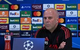 Arne Slot phản bác nhận định của Jamie Carragher về Liverpool