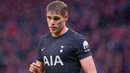 Van de Ven bác bỏ tin đồn buông xuôi tại Tottenham