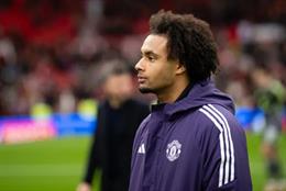 MU lỗ nặng vụ Joshua Zirkzee