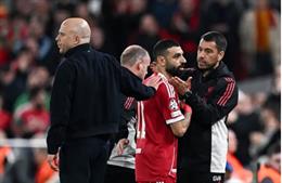 Liverpool trả giá đắt sau tấm vé vào tứ kết Champions League