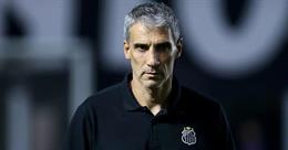 Neymar ghi bàn, HLV của Santos vẫn bị sa thải