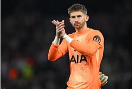 Tottenham đối mặt viễn cảnh chia tay thủ môn Vicario