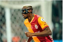 Nicky Butt thúc giục MU theo đuổi Victor Osimhen