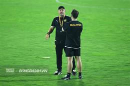 Vị khách bất ngờ trong buổi tập của ĐT Malaysia