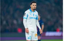 Arsenal bị chỉ trích vì để Ethan Nwaneri ra đi