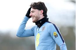 Gabriel Jesus đưa Declan Rice lên mây