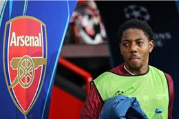 Arsenal gửi thông điệp tới MU vụ Myles Lewis-Skelly