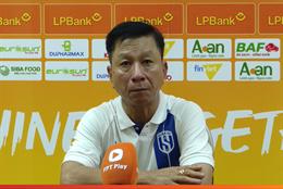 HLV Văn Sỹ Sơn đề cao dàn sao trẻ SLNA trước Thể Công Viettel