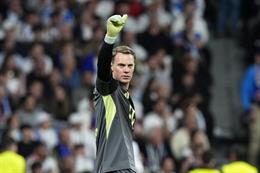 Ở tuổi 40, Manuel Neuer vẫn là định nghĩa của sự phi thường