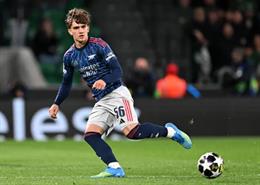 Rio Ferdinand nhận định bấ t ngờ về Max Dowman