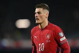 Arsenal đã vô địch Ngoại hạng Anh nếu Patrik Schick thay Viktor Gyokeres