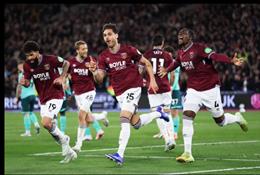 West Ham đẩy Tottenham xuống vị trí xuống hạng