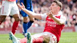 VIDEO: Gyokeres đổ lỗi cho mặt sân sau pha bỏ lỡ khó tin