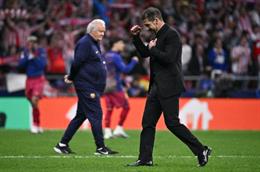 HLV Diego Simeone xúc động khi Atletico vào bán kết Champions League