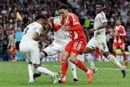 Jamal Musiala đi vào lịch sử Champions League