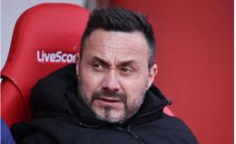 HLV Roberto De Zerbi mời cả đội Tottenham đi ăn tối