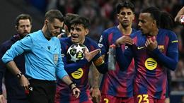 Barca tiếp tục khiếu nại UEFA về công tác trọng tài