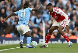 Arsenal đang phải trả giá vì mục tiêu giành cú ăn 4