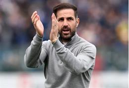 Como lên tiếng về tương lai Cesc Fabregas