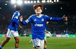 Chelsea bị chỉ trích vì chiêu mộ hậu vệ của Strasbourg