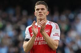 Arsenal sẽ vô địch NHA nếu chiêu mộ Hugo Ekitike thay vì Viktor Gyokeres