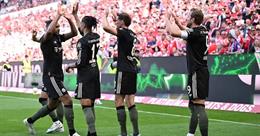 Bayern Munich thắng ngược khó tin từ thế bị dẫn 0-3