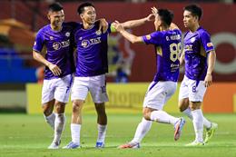 Văn Quyết bị treo giò sau trận thắng Ninh Bình