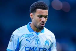 HLV Marseille giải thích lý do không trọng dụng Ethan Nwaneri