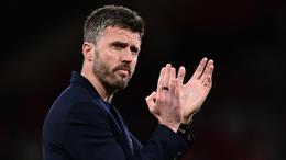 Phil Jones kêu gọi Man United bổ nhiệm Carrick dài hạn