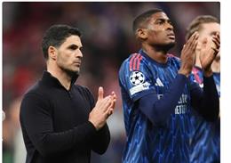 Mikel Arteta lên tiếng khi Arsenal bị so sánh với PSG và Bayern