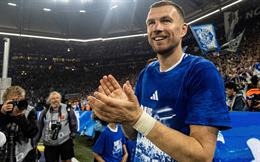 Edin Dzeko và cái duyên không thể tách rời với màu áo xanh