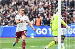Chiến thắng nghẹt thở của Arsenal trước West Ham: Món quà từ Leandro Trossard