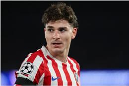 PSG bắt đầu đàm phán chiêu mộ Julian Alvarez