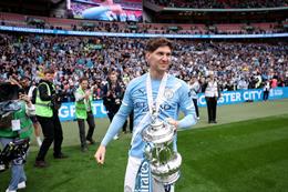 John Stones trải lòng về mùa giải khó khăn tại Man City