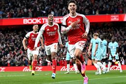 Arsenal có 3 cơ hội đăng quang Premier League