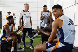 Carlo Ancelotti: Không có chuyện các cầu thủ muốn làm gì thì làm, muốn đá sao thì đá ở Real Madrid