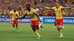 Thauvin tỏa sáng, Lens lần đầu tiên đăng quang Cúp quốc gia Pháp