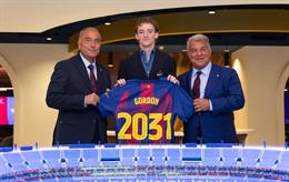 Barca chính thức công bố “bom tấn” Anthony Gordon