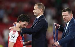 Declan Rice đau đớn sau thất bại trước PSG