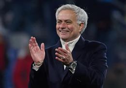 Jose Mourinho hoàn tất 2 bản hợp đồng lớn trước khi ra mắt Real Madrid