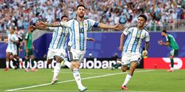Messi lập hat-trick lịch sử, san bằng kỷ lục World Cup của Klose
