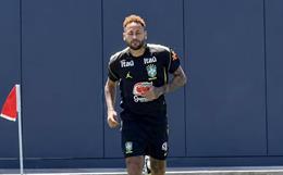 Neymar trở lại sân tập sau chấn thương bắp chân