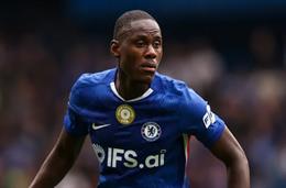 Cesc Fabregas muốn đưa Trevoh Chalobah tới Como