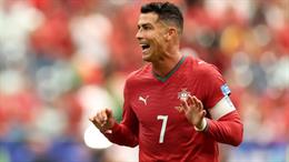 Ronaldo đáp trả chỉ trích sau cú đúp vào lưới Uzbekistan