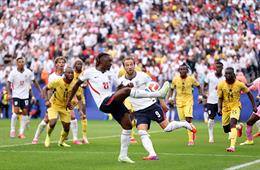 Eberechi Eze mong CĐV Anh kiên nhẫn sau trận hòa Ghana