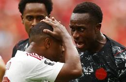 FIFA ra án phạt cực nặng cho cầu thủ Qatar vì pha phạm lỗi thô bạo