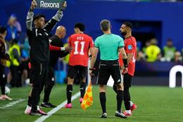 HLV Ai Cập trấn an NHM về chấn thương của Mohamed Salah